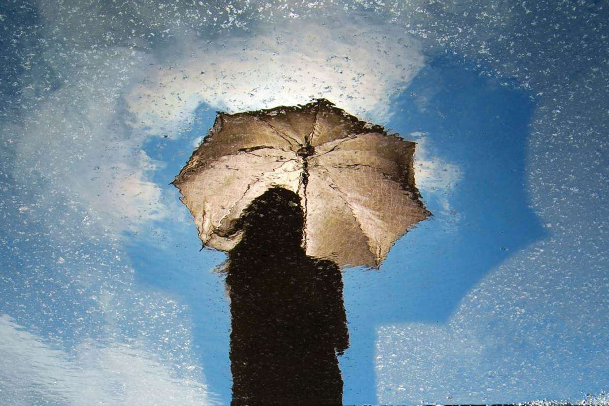Test persona bajo lluvia 2