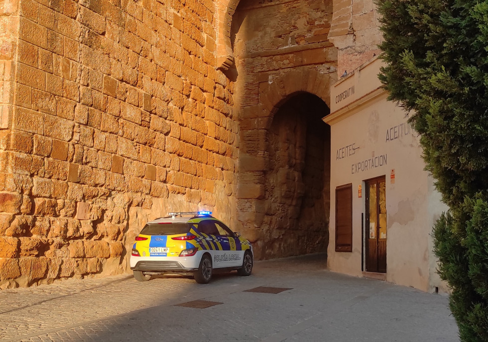 Policía